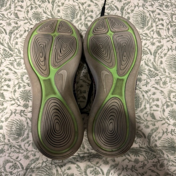 Nike LunarEpic Flyknit Low Fire Pink running shoes - Picture 6 of 11